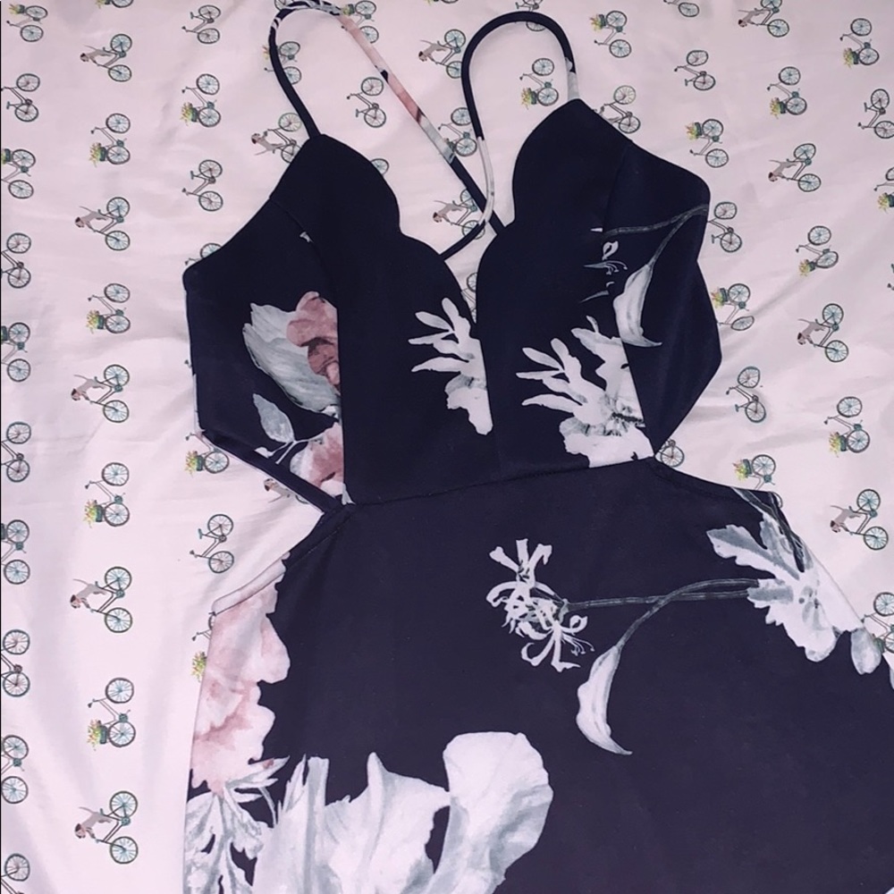 Navi dress with flowers